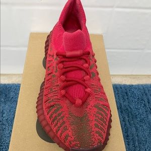Yeezy 350 Slate Red ***Great condition, only worn twice***